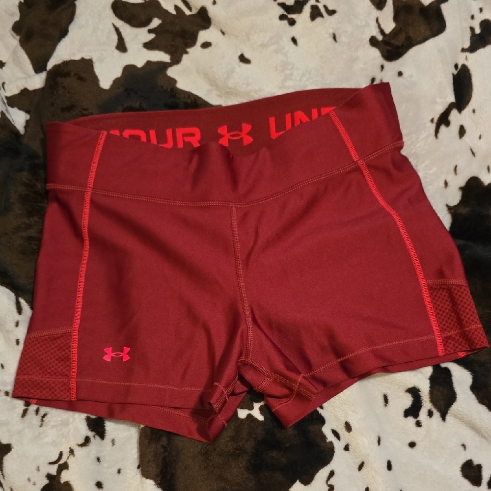 Under Armour Red Athletic Shorts Lightweight Performance Design